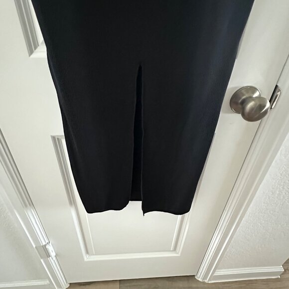 Strapless Black Ribbed Maxi Dress With Knot Detail & Back Slit - Picture 7 of 12